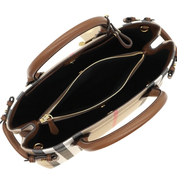 Burberry Banner Medium Tote Shoulder Bag Check Canvas Tan New - Picture 5 of 10